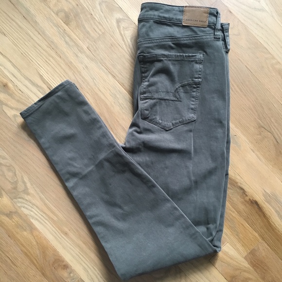 American Eagle Outfitters Pants - American Eagle Hi-Rise Green Jegging